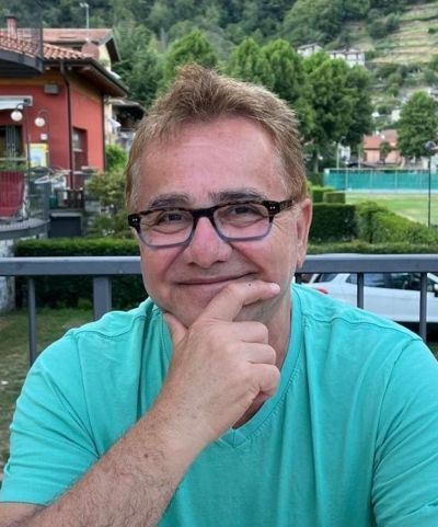 Portrait von Dr. Farhad Golafra